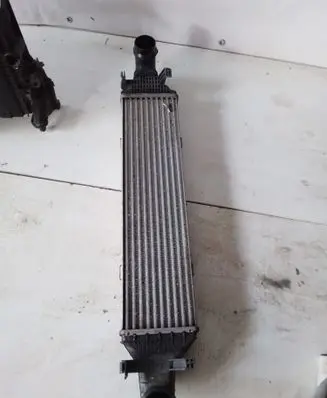 Mercedes-Benz CLS C218 X218 Intercooler radiator A2045000200