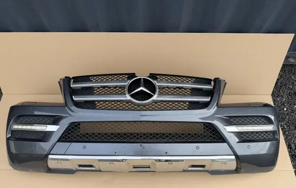 Mercedes-Benz GL X164 Front bumper A1648858625
