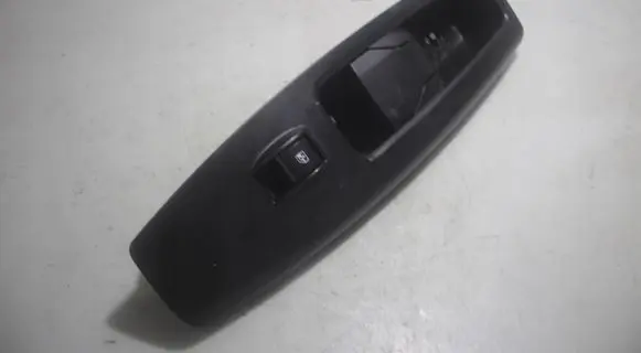 Fiat Doblo Front window lifting mechanism without motor