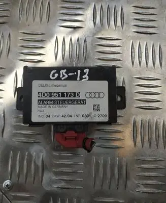 Audi A6 S6 C5 4B Alarm control unit/module 4D0951173D