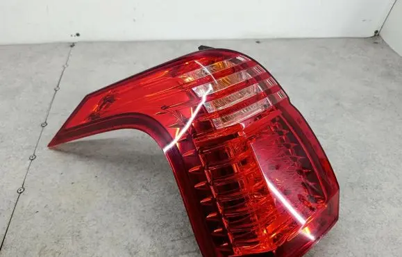 Peugeot 5008 Rear/tail lights 