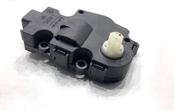 Jaguar F-Pace Air flap motor/actuator 