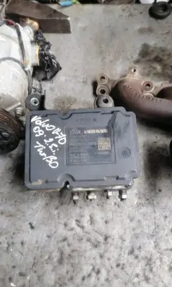 Volvo V70 ABS Pump 30681619 000404973C1 10092604053