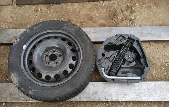 Volkswagen New Beetle R16 spare wheel 1J0601027L 20555R16 1J0803899