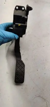 Volkswagen Polo IV 9N3 Accelerator throttle pedal 6q2721503e