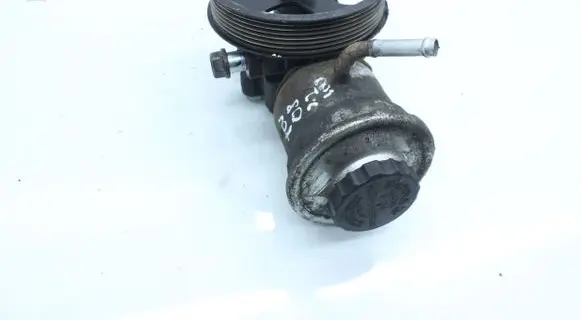 Toyota Corolla Verso AR10 Power steering pump TOYODA