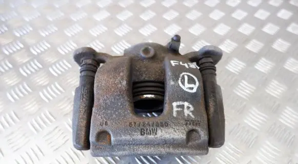 BMW X1 F48 F49 Front brake caliper 6860267 6867311