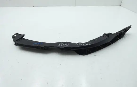 Skoda Octavia Mk2 (1Z) Front bumper mounting bracket 1Z0807183D