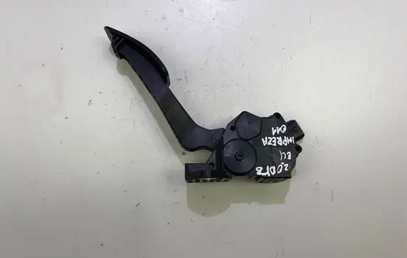 Subaru Impreza III Accelerator throttle pedal 36010AG140 1900000N90