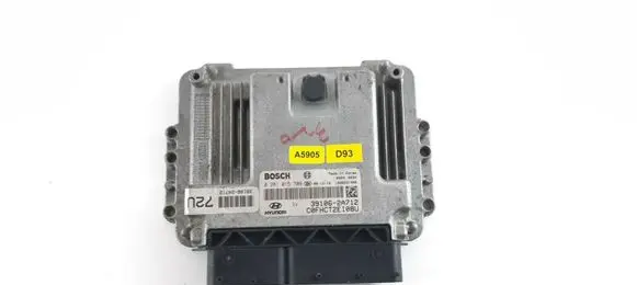 Hyundai i30 Engine control unit/module 391062A712 0281015709 86040034
