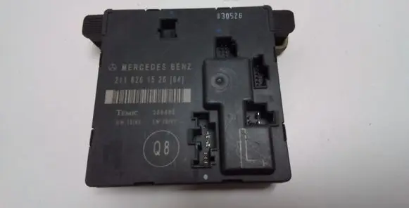 Mercedes-Benz E W211 Door control unit/module 2118201526