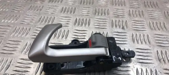 Hyundai Santa Fe Rear door interior handle