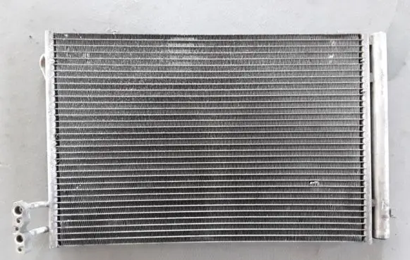 BMW 1 E81 E87 A/C cooling radiator (condenser) 9169772