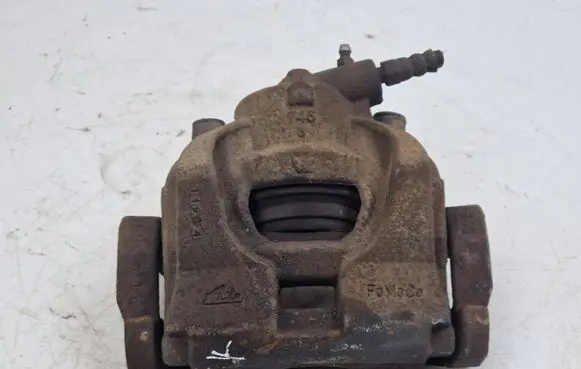 Land Rover Freelander 2 - LR2 Front brake caliper