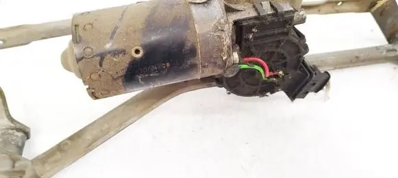 Peugeot 206 Wiper motor 0390241360
