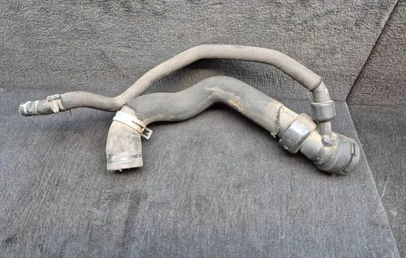 Audi A4 S4 B6 8E 8H Engine coolant pipe/hose 8E0121101K