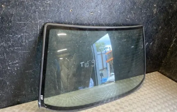 BMW 5 E34 Rear windscreen/windshield window 