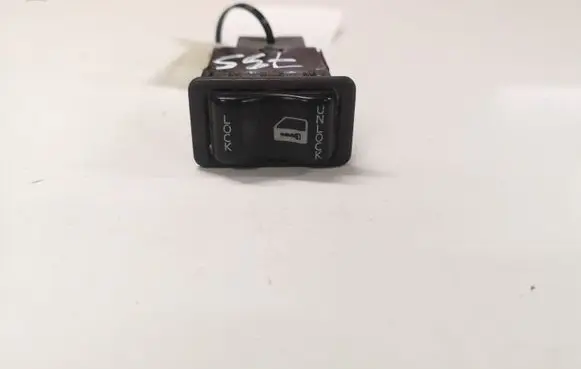 Nissan Primera Electric window control switch 2122Z