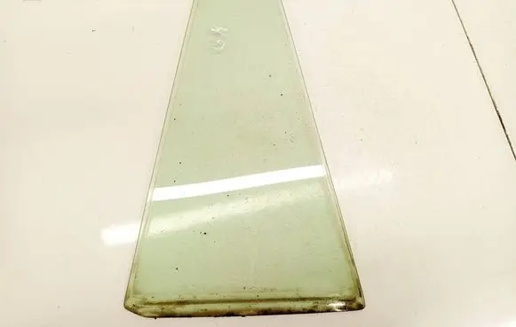 Toyota RAV 4 (XA30) Rear vent window glass 43R00122