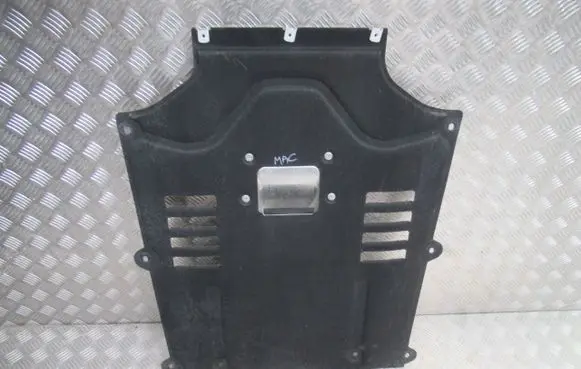 Porsche Macan (95B) Engine splash shield/under tray 95B825209