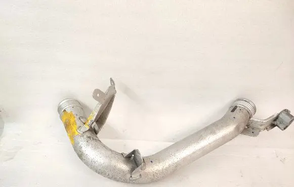 Volvo XC90 Intercooler hose/pipe 31370288