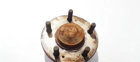 Hyundai Trajet Rear wheel hub