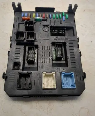 Citroen C3 Fuse module 9663510280 01270907