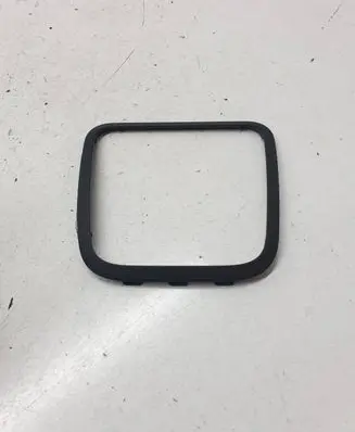 Lexus RX 330 - 350 - 400H Gear shifter surround trim plastic 5884348010 GN34100400