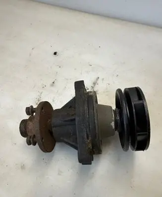 BMW 3 E46 Water pump 17317413