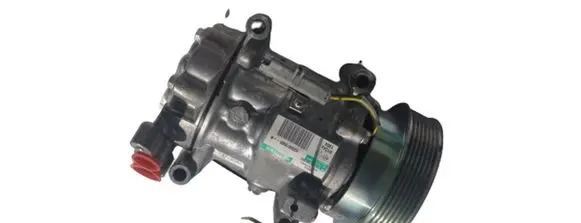 Renault Clio I Air conditioning (A/C) compressor (pump) 8200819568- 8200819568B 8200819568B D4F740 SD6V12