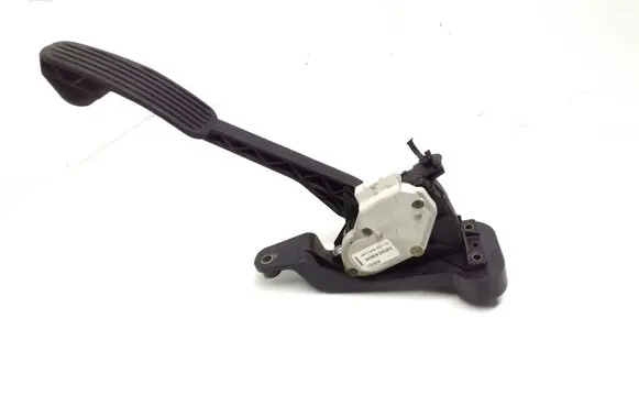 Volvo XC90 Accelerator throttle pedal 30683520