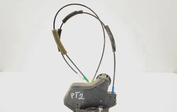 Toyota Avensis T250 Rear door lock