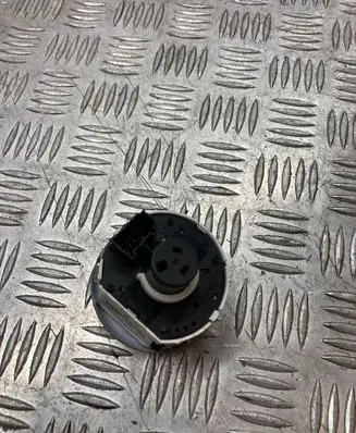 Skoda Octavia Mk2 (1Z) Light switch 1Z0941431C
