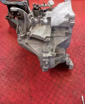 Mazda CX-5 Manual 6 speed gearbox 6TH0404643