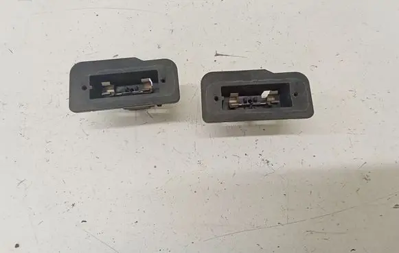 Mercedes-Benz E W211 Number plate light 153061