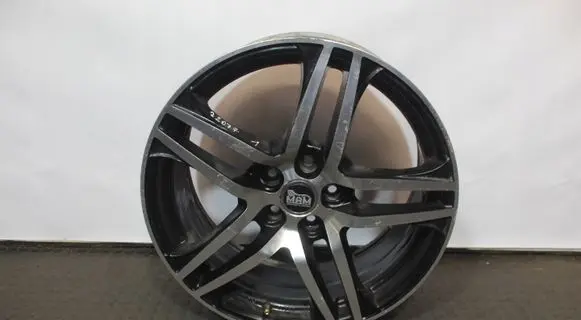 R18 alloy rim