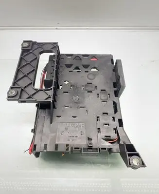 Volkswagen Touareg I Fuse module 7L0937548C