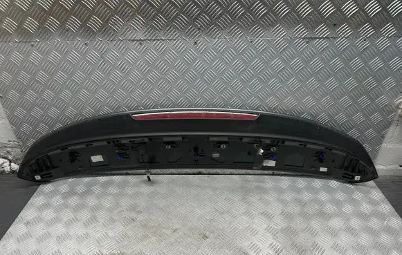 Audi Q7 4M Third/center stoplight 4m0827933