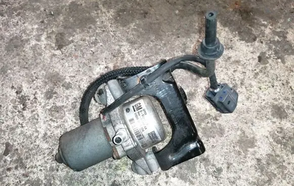 Opel Mokka X Vacuum pump 25954331