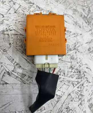 Toyota Prius (XW30) Door control unit/module 8597047020