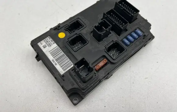 Peugeot 407 Fuse module 9655471980 BSCA0200 S120017003H