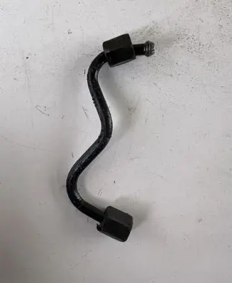 Fuel injector supply line/pipe