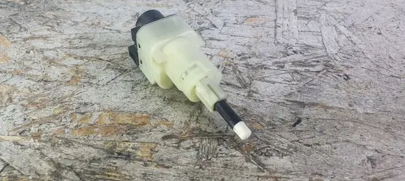 Audi A4 S4 B7 8E 8H Brake pedal sensor switch 7H0927189