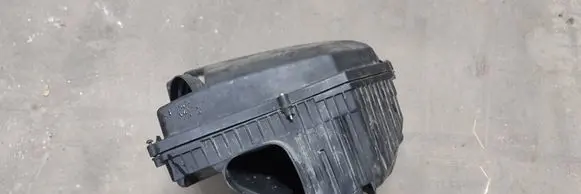 Air filter box