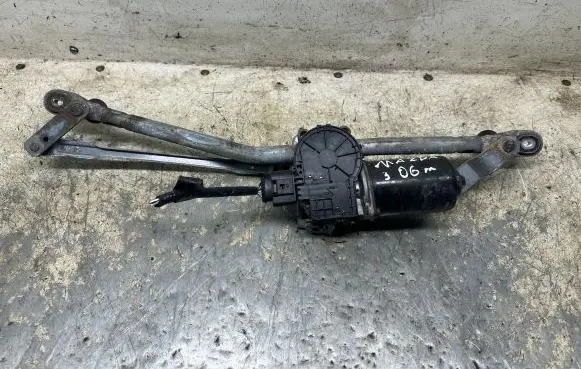 Mazda 3 I Front wiper linkage and motor