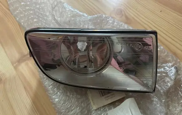 Skoda Octavia Mk2 (1Z) Front fog light 1Z0941700A