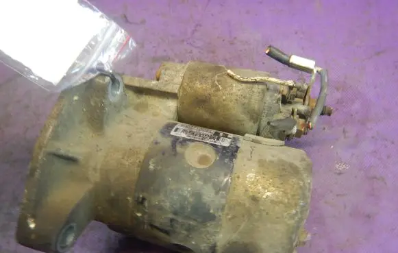 Peugeot 206 Starter motor M002T13081