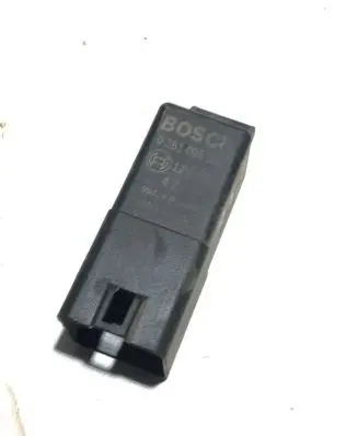 Audi A3 S3 8P Glow plug pre-heat relay 038907281D 0281003038