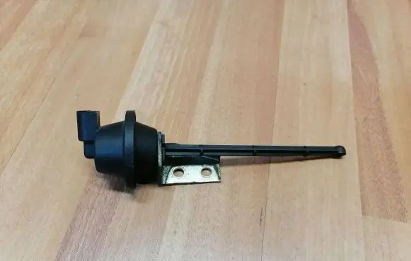 Jaguar XF X250 EGR valve 501443050 0508105917A C2Z14253