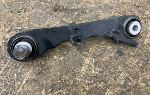 BMW 7 G11 G12 Rear upper control arm/wishbone 6867537